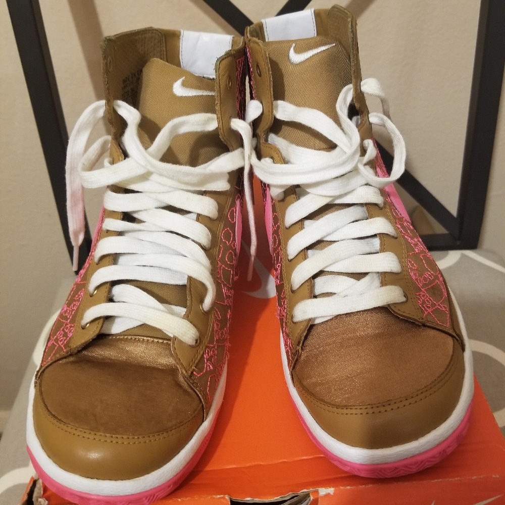 Women's Nike Blazer Mid Size 7.5 Gold/Hot Pink